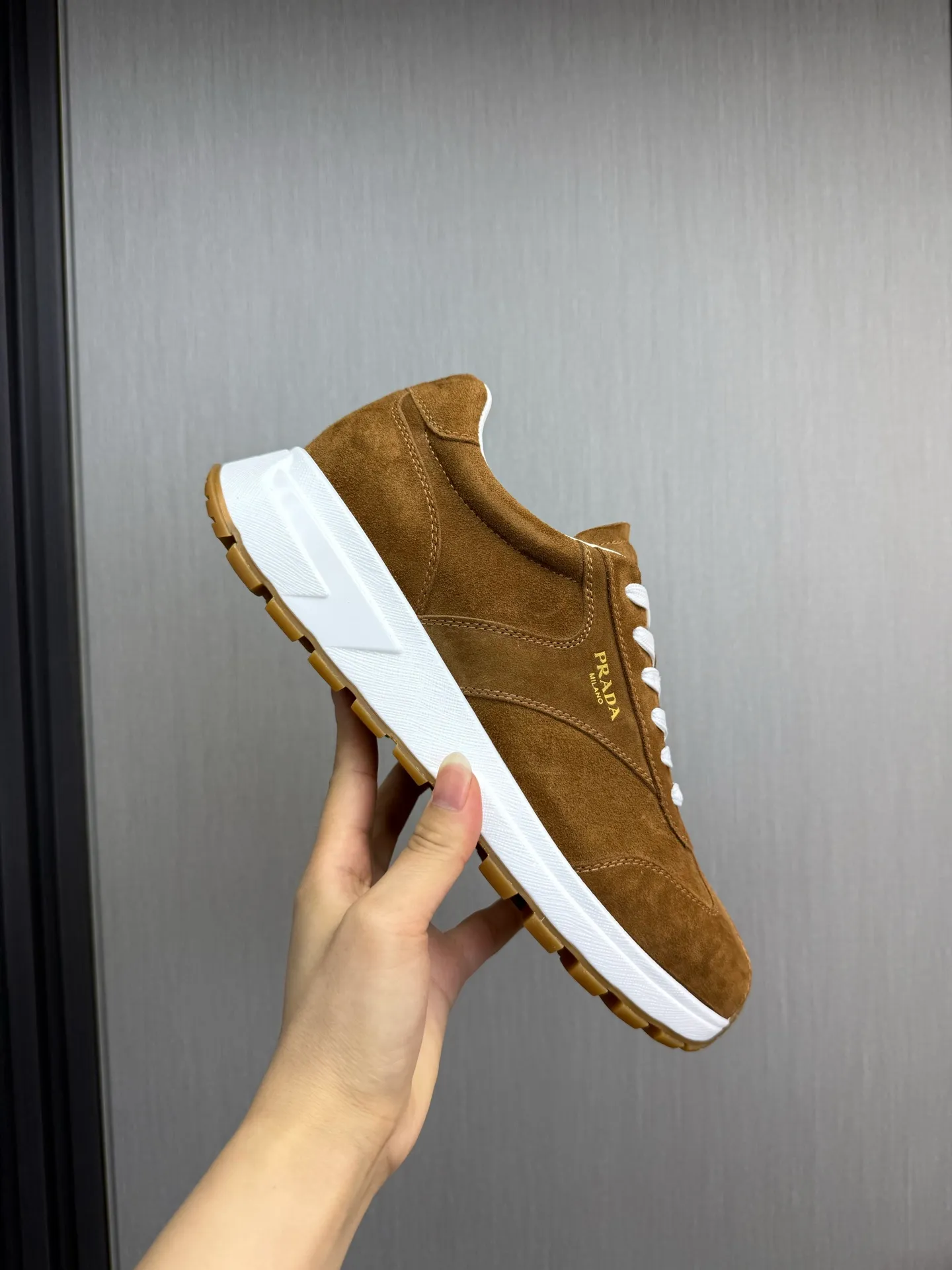 Men's shoes 💰580💰 [PRADA] Hot-selling men's shoes shipped 👏Official website synchronized ⬆️ Original cowhide fabric + cowhide lining, cowhide feet 🐮 1:1 shipment ✔️Original original sole, 38-45 (45. Customized, non-refundable)